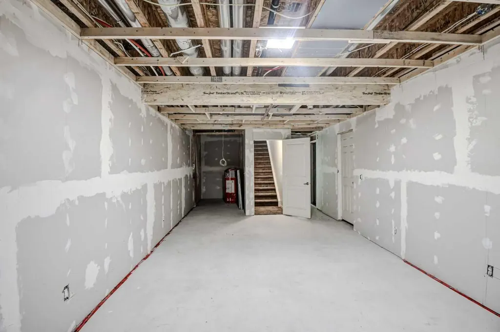 195 Masters Avenue SE Calgary AB T3M 2B7