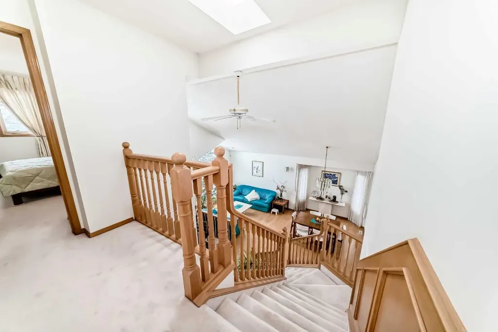 223 Hawkstone Close NW Calgary AB T3G 3P3