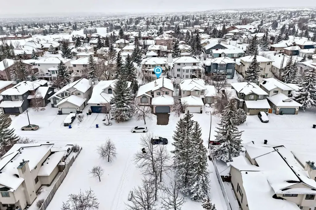223 Hawkstone Close NW Calgary AB T3G 3P3
