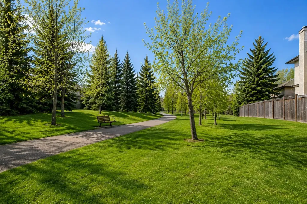 223 Hawkstone Close NW Calgary AB T3G 3P3