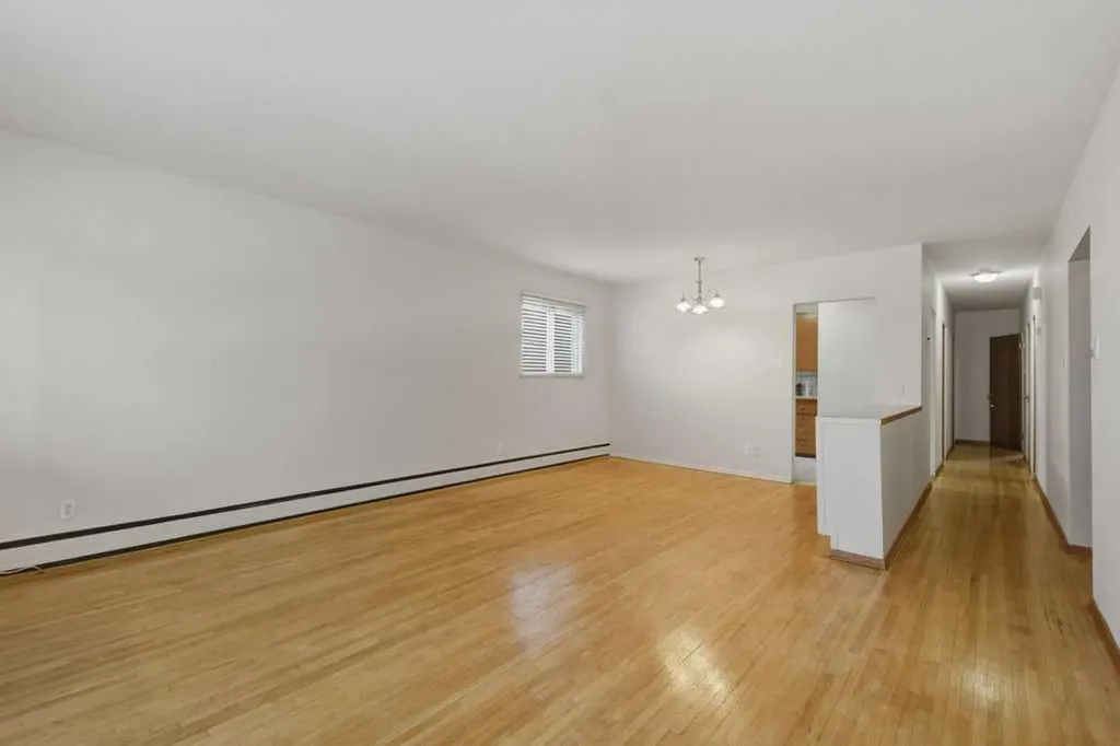 2428 14 Street SW Calgary AB T2T 3T6