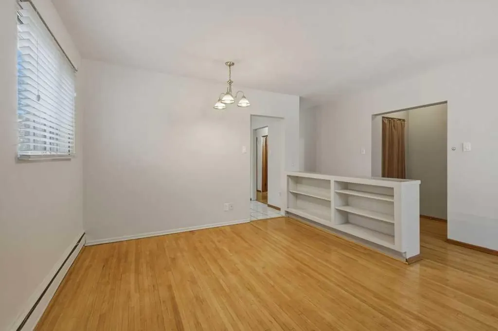 2428 14 Street SW Calgary AB T2T 3T6