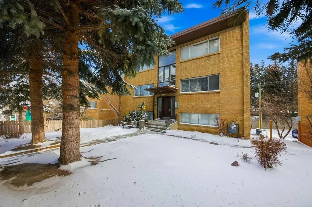 2428 14 Street SW Calgary AB T2T 3T6