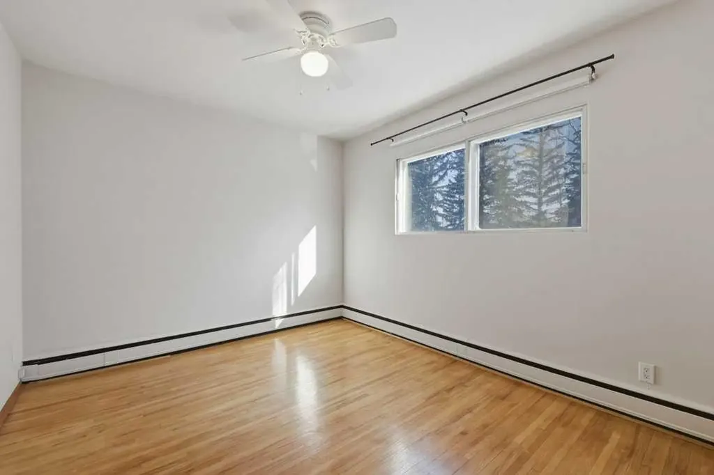 2428 14 Street SW Calgary AB T2T 3T6