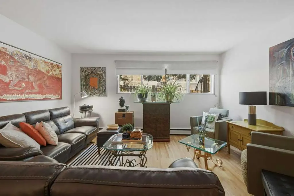 2428 14 Street SW Calgary AB T2T 3T6
