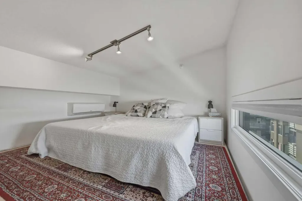 1719 9a Street SW Calgary AB T2T 6S3