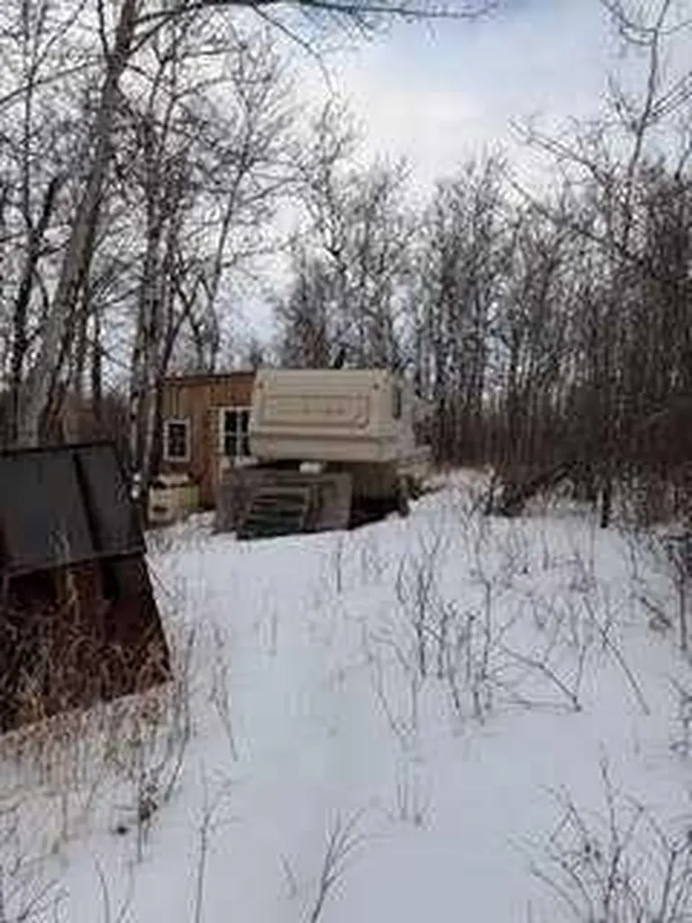 5325 48 Avenue Hardisty AB T0B 1V0