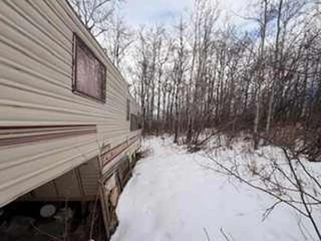 5325 48 Avenue Hardisty AB T0B 1V0