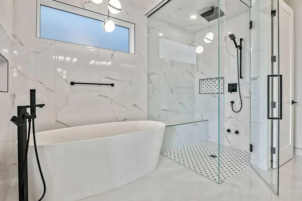 712 Bridge Crescent NE Calgary AB T2E 5B5