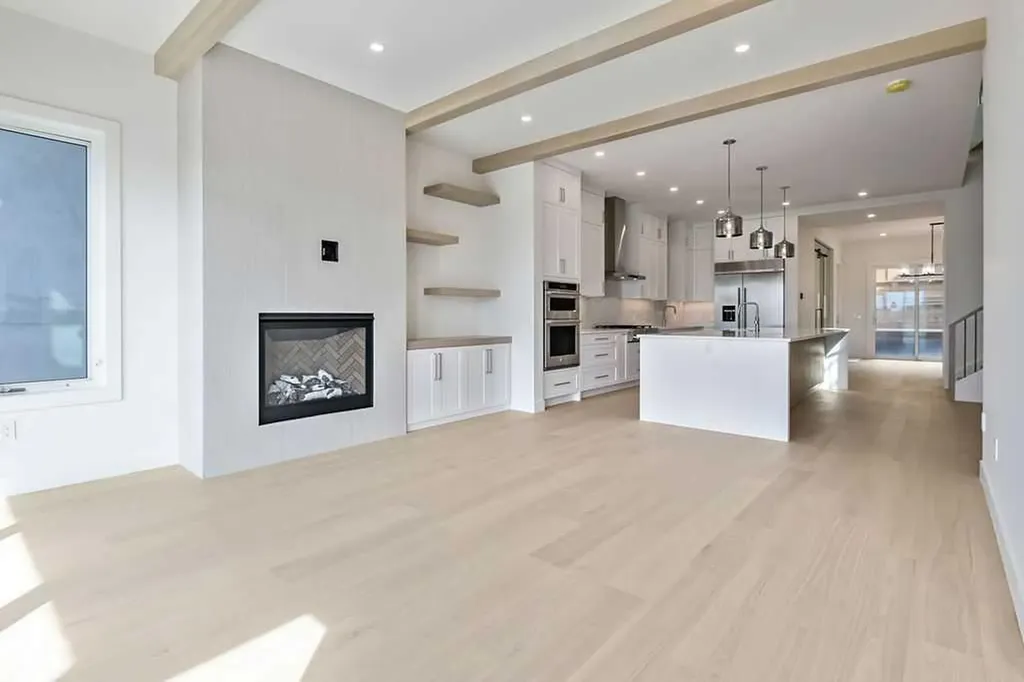 712 Bridge Crescent NE Calgary AB T2E 5B5