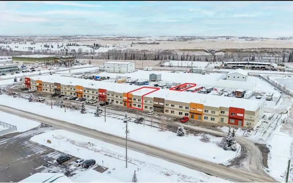 64062 393 Avenue E Rural Foothills County AB T1S 0L1