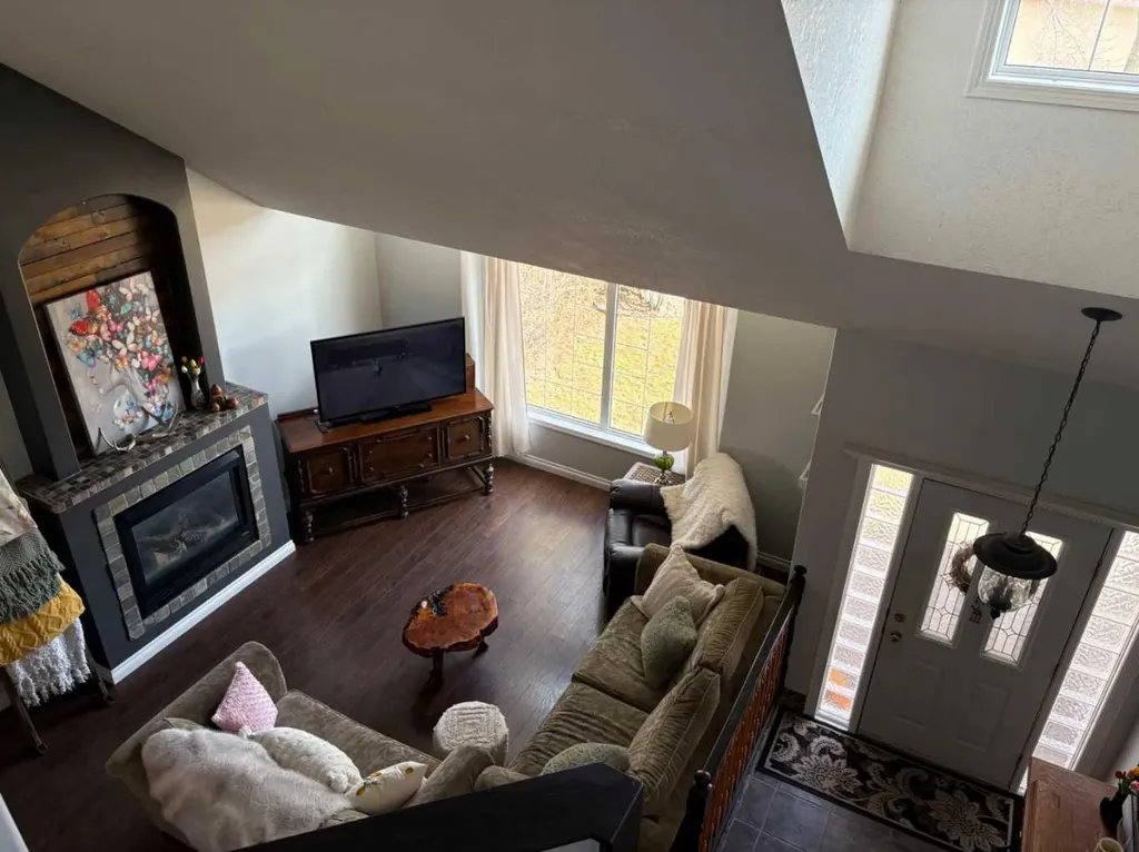 917 6 Avenue Wainwright AB T9W 1C7