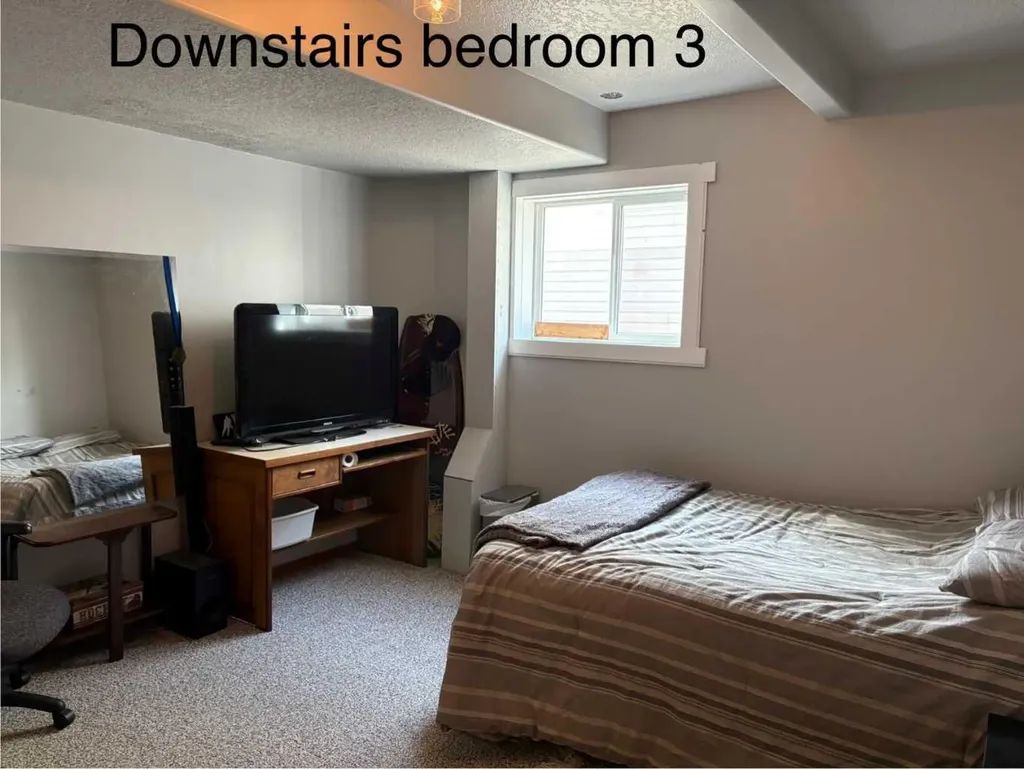 917 6 Avenue Wainwright AB T9W 1C7
