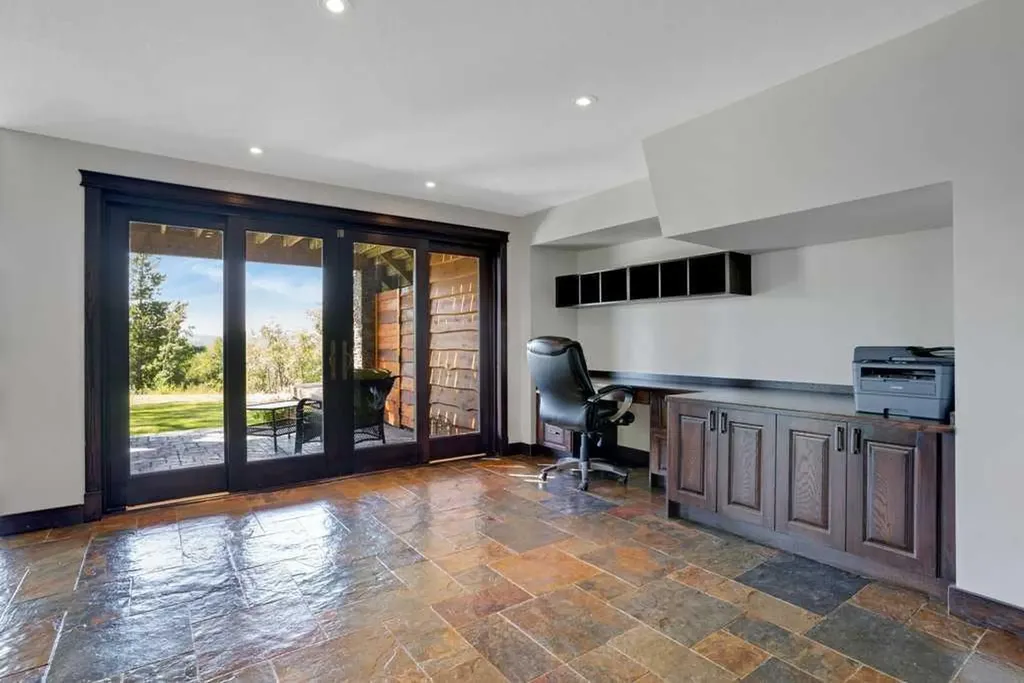 368191 184 Avenue W Rural Foothills County AB T0L 1K0