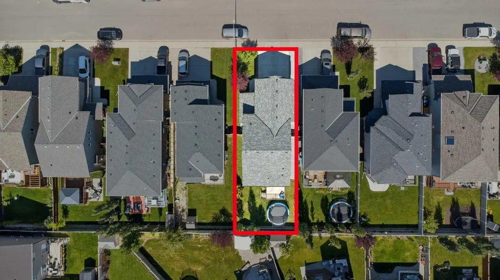 124 Kingsbridge Way SE Airdrie AB T4A 0M6
