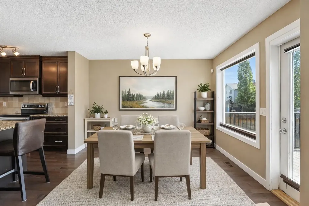 124 Kingsbridge Way SE Airdrie AB T4A 0M6