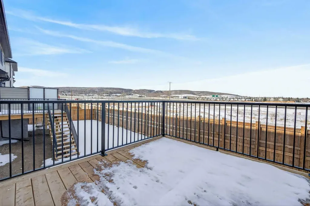 159 Greenwich Drive NW Calgary AB T3B6N9