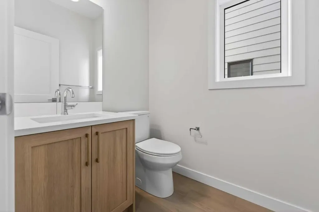 159 Greenwich Drive NW Calgary AB T3B6N9
