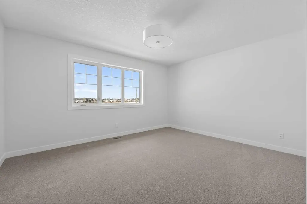 159 Greenwich Drive NW Calgary AB T3B6N9