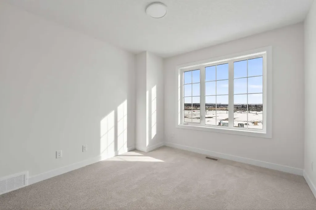 159 Greenwich Drive NW Calgary AB T3B6N9