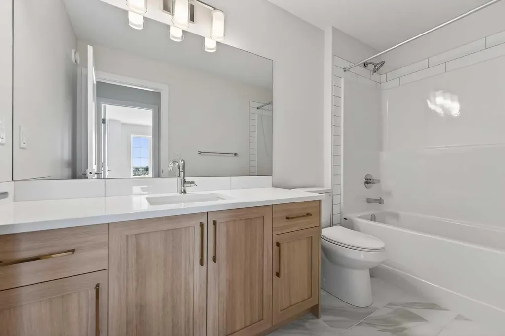 159 Greenwich Drive NW Calgary AB T3B6N9