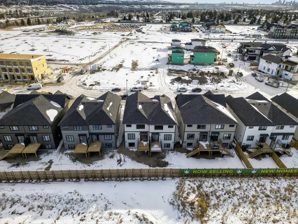 159 Greenwich Drive NW Calgary AB T3B6N9