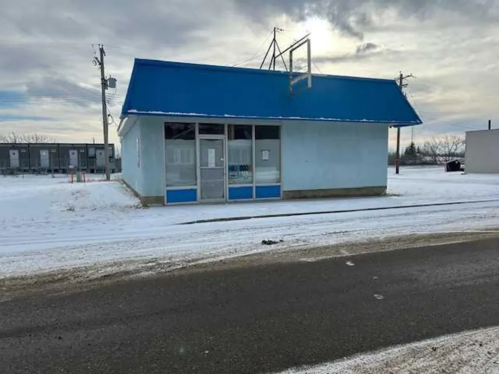 119 1 Avenue E Brooks AB T1R 0S4