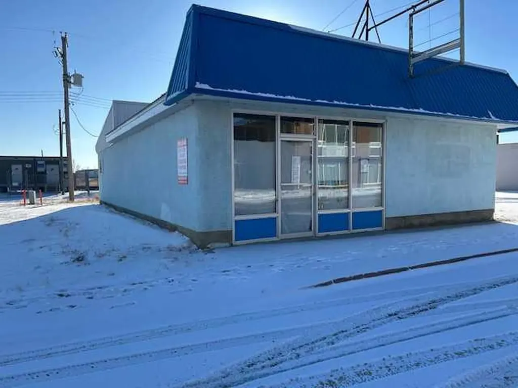 119 1 Avenue E Brooks AB T1R 0S4
