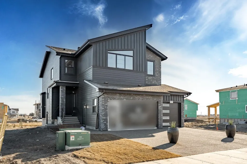 2057 Waterbury Road Chestermere AB T1X 3A9