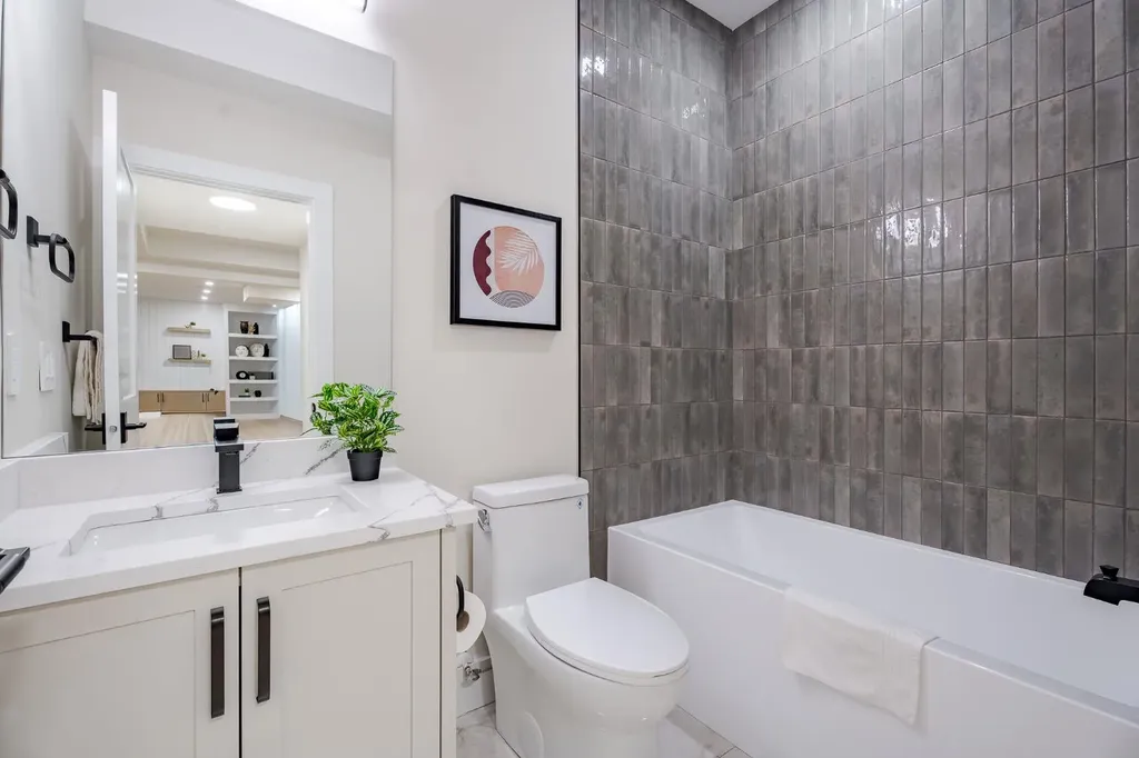 2057 Waterbury Road Chestermere AB T1X 3A9