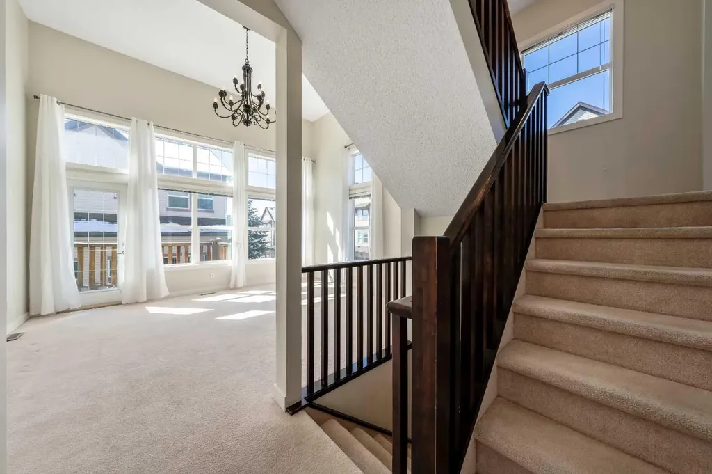 28 Heritage Drive Cochrane AB T4C 0J9
