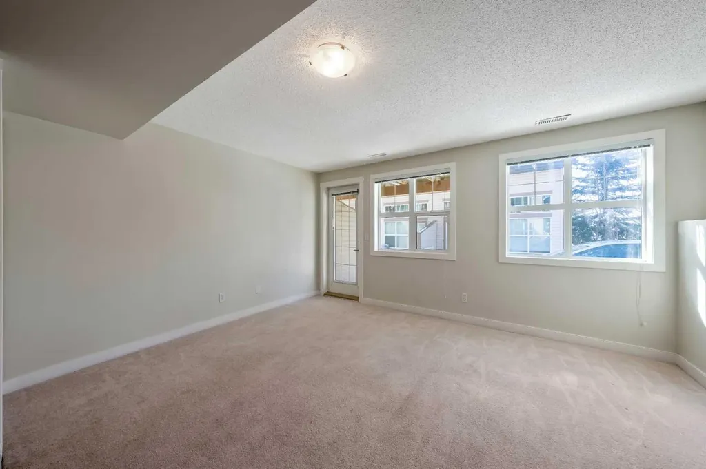 28 Heritage Drive Cochrane AB T4C 0J9
