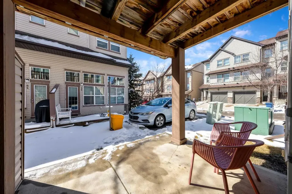 28 Heritage Drive Cochrane AB T4C 0J9