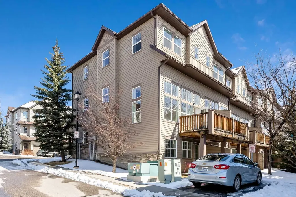 28 Heritage Drive Cochrane AB T4C 0J9