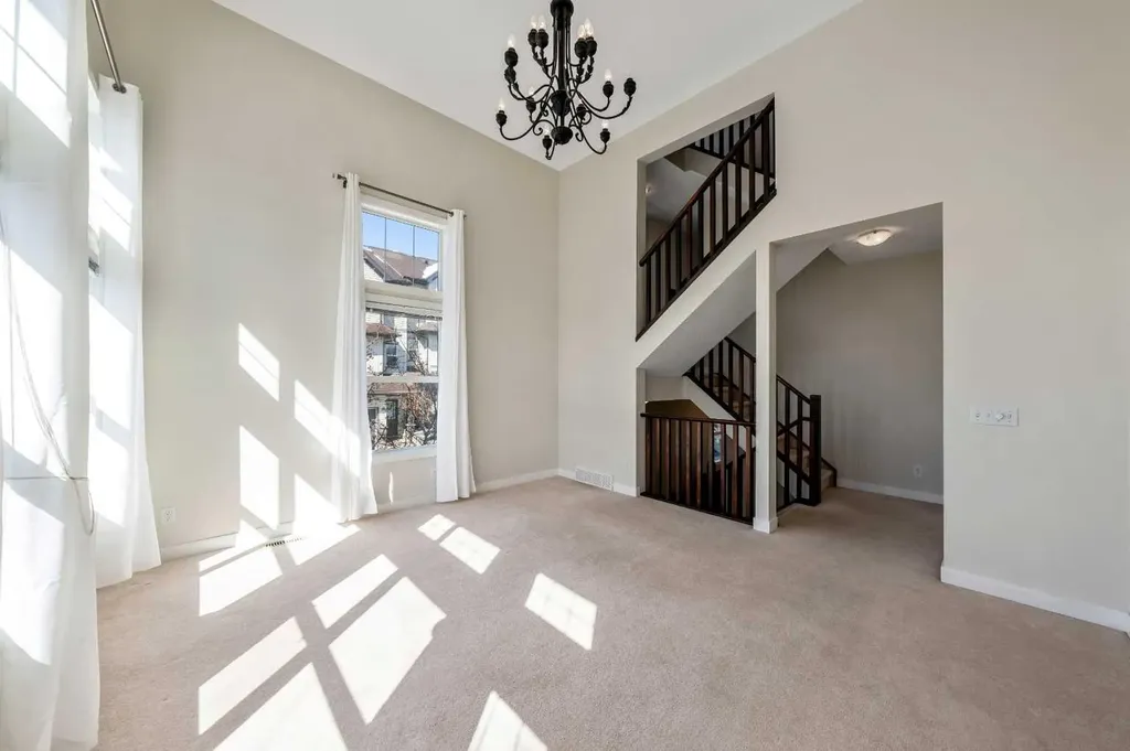 28 Heritage Drive Cochrane AB T4C 0J9