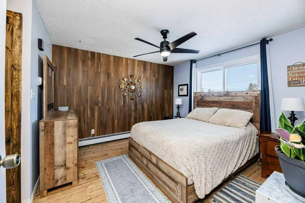 5020 61 Avenue Close Ponoka AB T4J1E7
