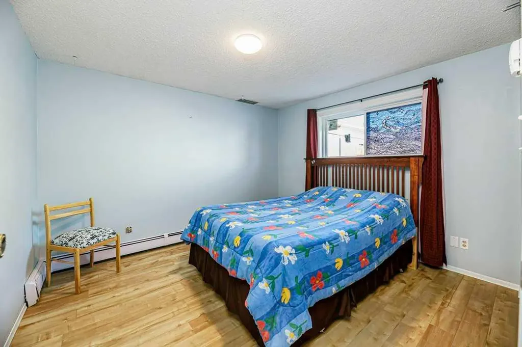 5020 61 Avenue Close Ponoka AB T4J1E7