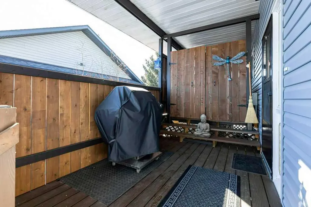 5020 61 Avenue Close Ponoka AB T4J1E7