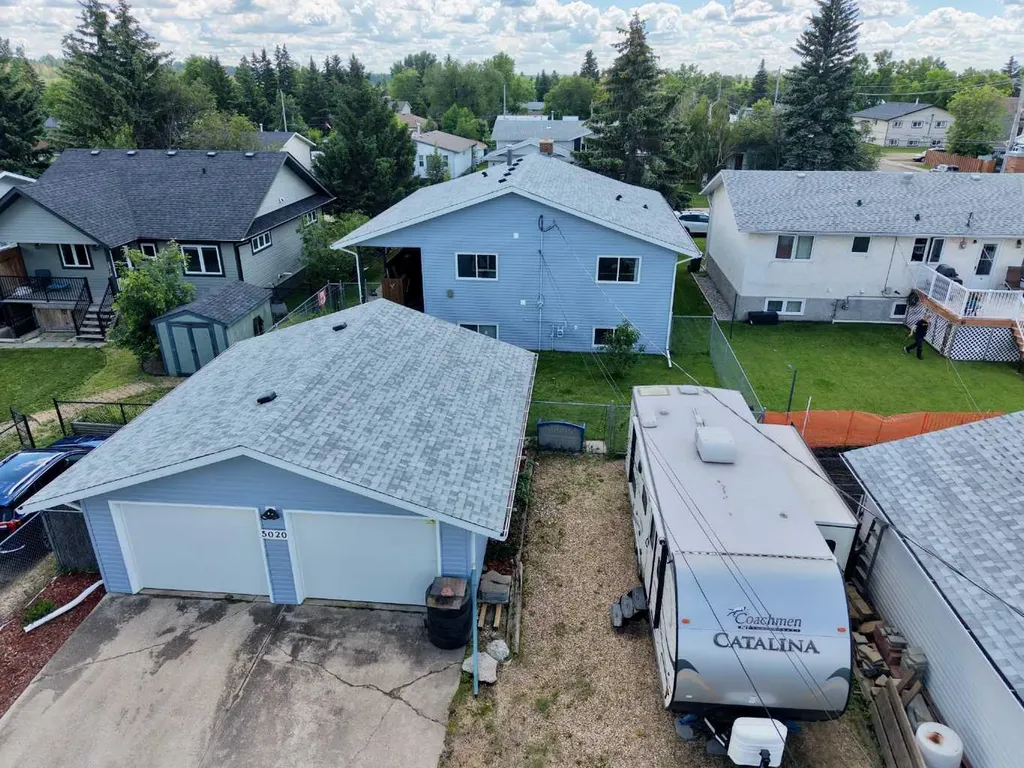 5020 61 Avenue Close Ponoka AB T4J1E7