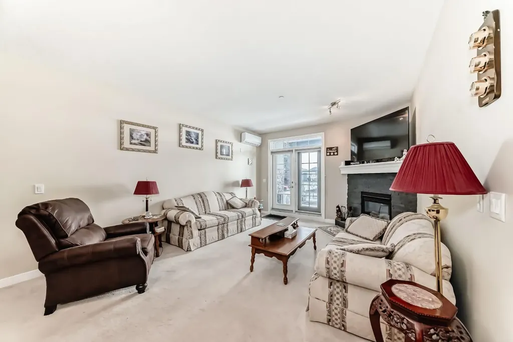 1005A Westmount Drive Strathmore AB T1P 0C3