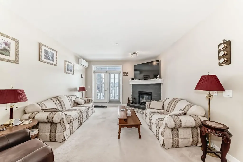 1005A Westmount Drive Strathmore AB T1P 0C3