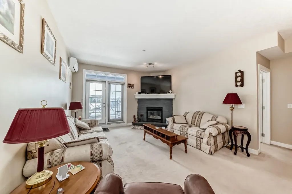 1005A Westmount Drive Strathmore AB T1P 0C3