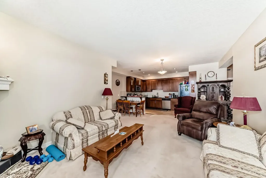 1005A Westmount Drive Strathmore AB T1P 0C3