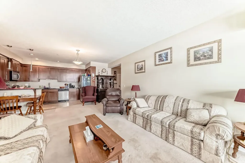 1005A Westmount Drive Strathmore AB T1P 0C3