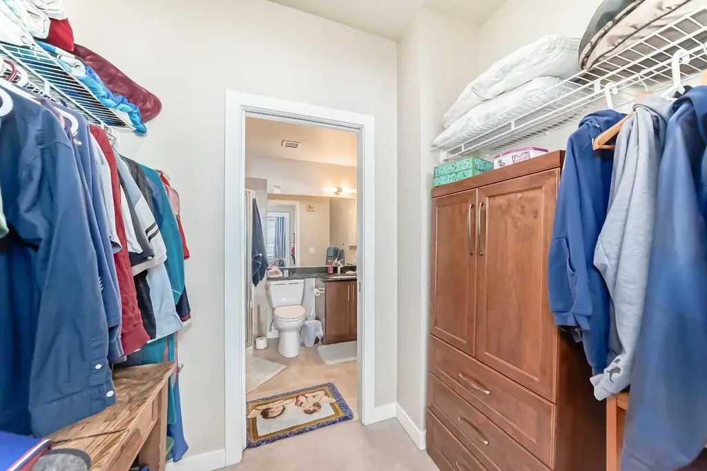 1005A Westmount Drive Strathmore AB T1P 0C3