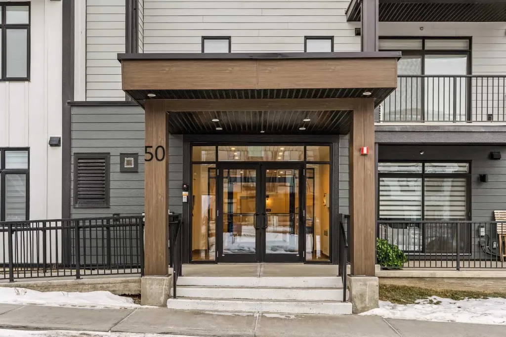 50 Sage Hill NW Calgary AB T3R 2E8