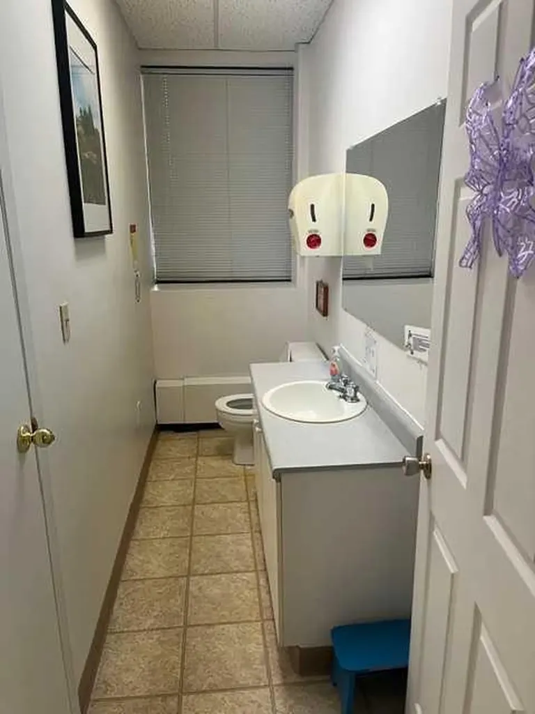 206 5115 49 Street Whitecourt AB T7S 1N8