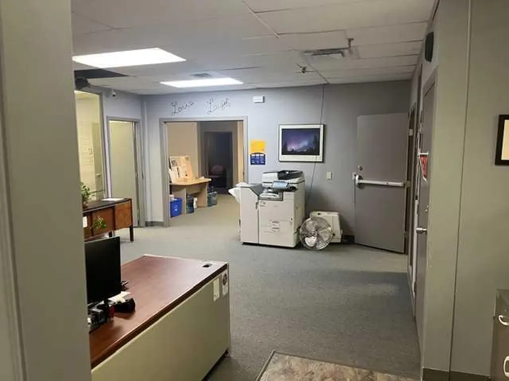 206 5115 49 Street Whitecourt AB T7S 1N8