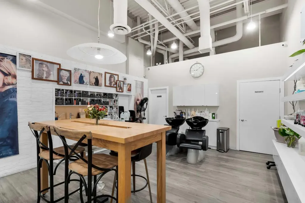 9737 Macleod Trail SW Calgary AB T2J 0J6