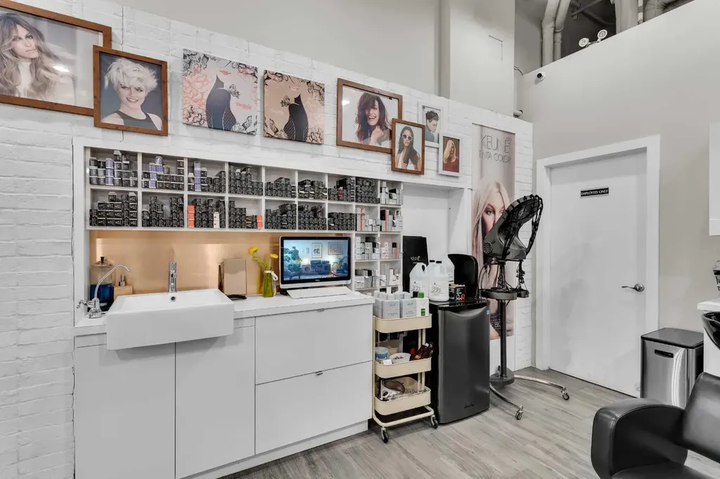 9737 Macleod Trail SW Calgary AB T2J 0J6